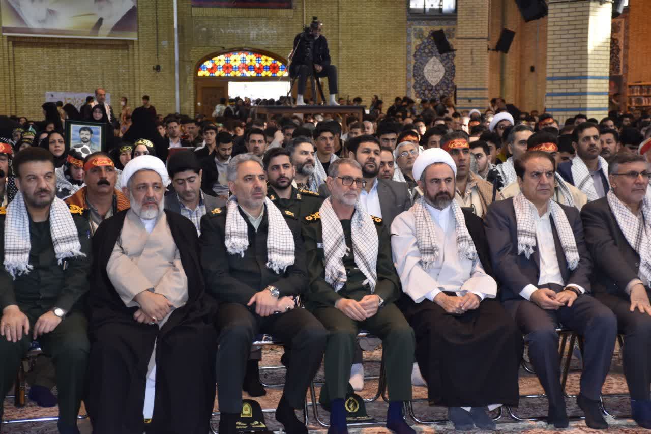 حضور کارکنان شرکت آب و فاضلاب استان ایلام در اجتماع بزرگ بسیجیان 