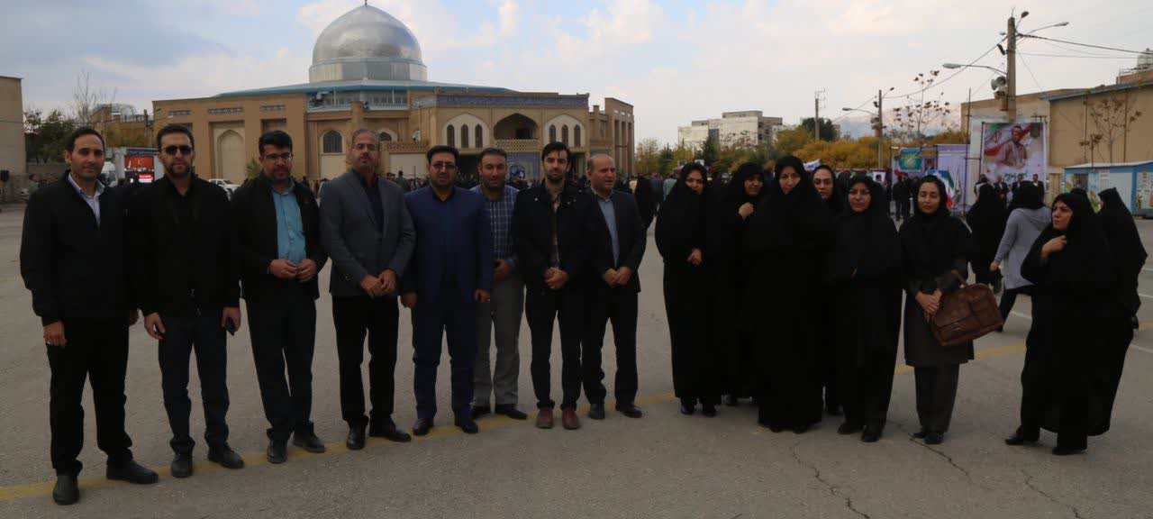 حضور کارکنان شرکت آب و فاضلاب استان ایلام در اجتماع بزرگ بسیجیان 